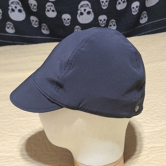 Lululemon Fast and Free running hat - Picture 2 of 6
